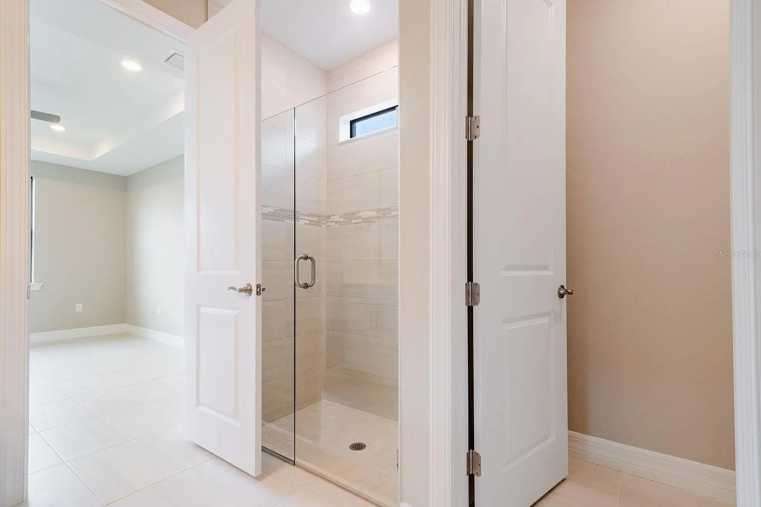 Building Photo - 2175 Darley Oak Way