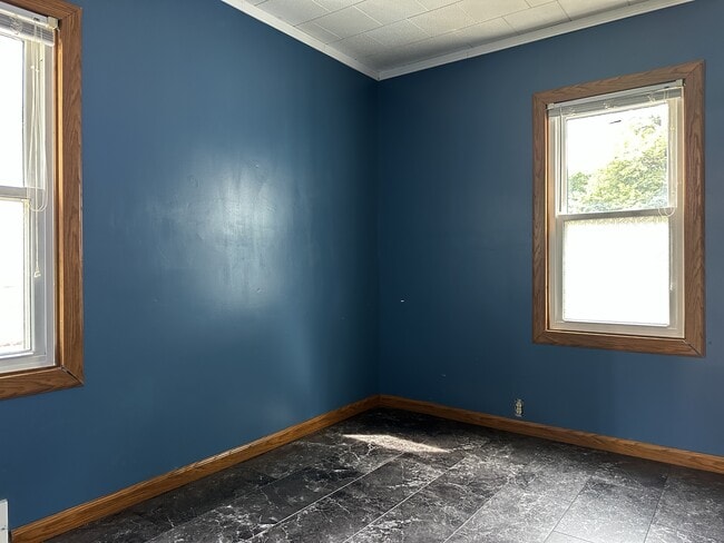 Building Photo - 1722 Pershing Ave
