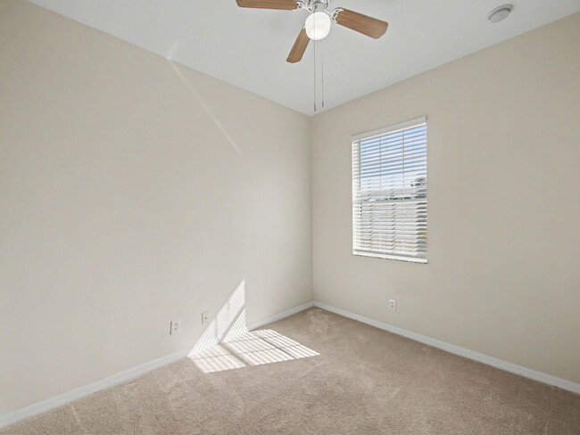 Building Photo - 1460 Corbison Point Pl