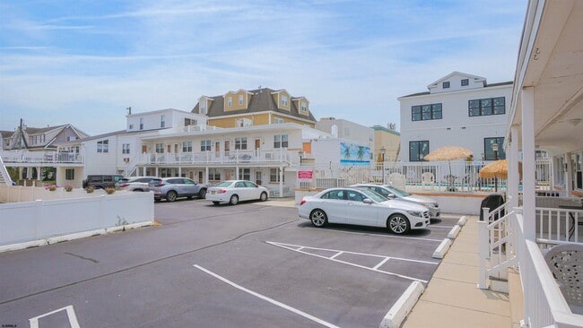 Building Photo - 9609 Ventnor Ave