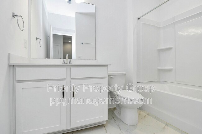 Building Photo - 222 Gilead Rd