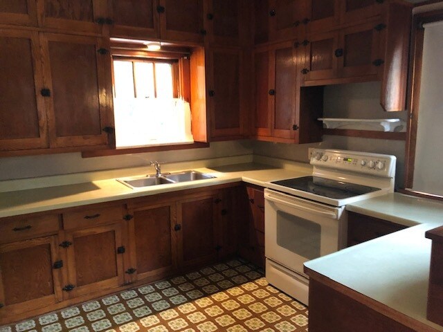 Building Photo - 302 Melrose Ct