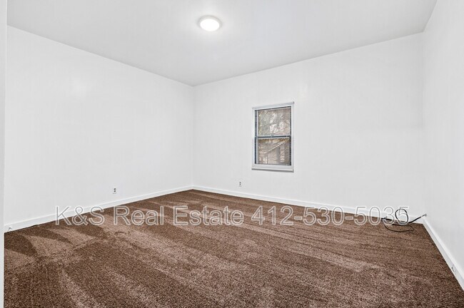 Building Photo - 30 Woodville Ave