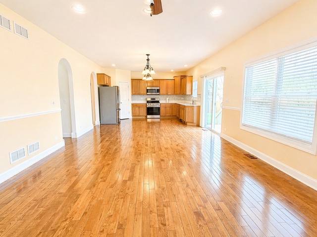 Building Photo - 239 Richards Ct