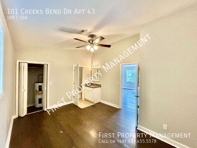 Building Photo - 101 Creeks Bend Dr