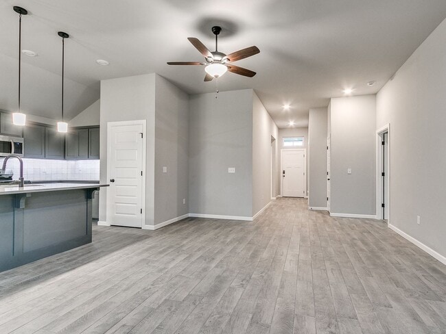 Building Photo - 1ST MONTH FREE