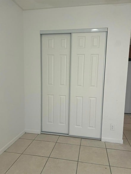 Building Photo - 1174 The 12th Fairway