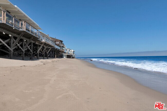 Building Photo - 24528 Malibu Rd