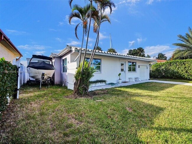 Building Photo - 1216 Guava Isle