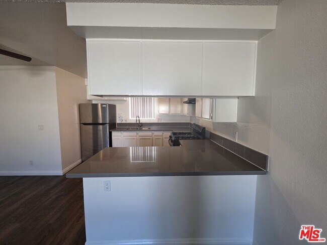 Building Photo - 11716 Oxford Ave