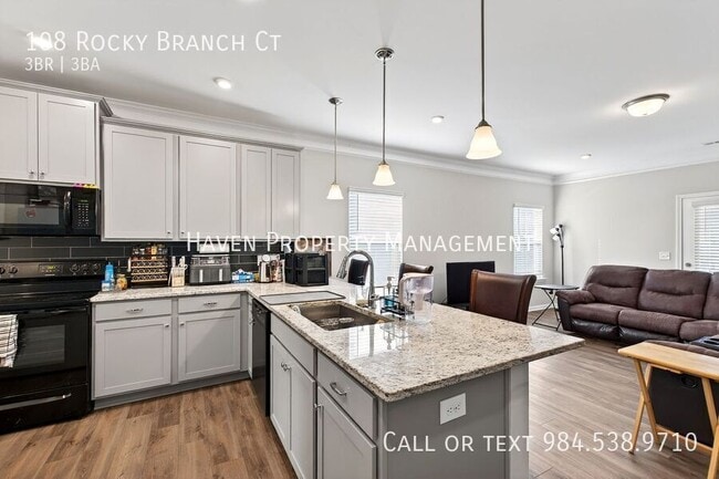 Building Photo - 108 Rocky Br Ct