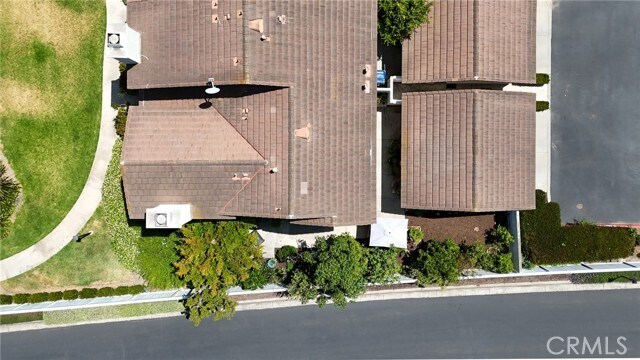 Building Photo - 226 Greenmoor