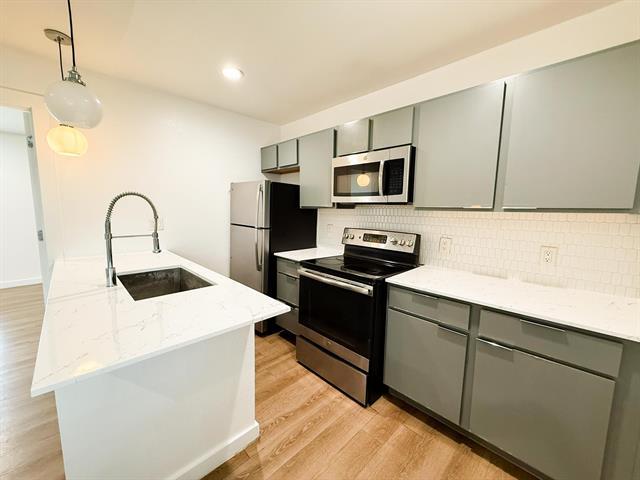 Building Photo - 4526 Munger Ave