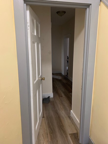 Building Photo - 23 Union Ave