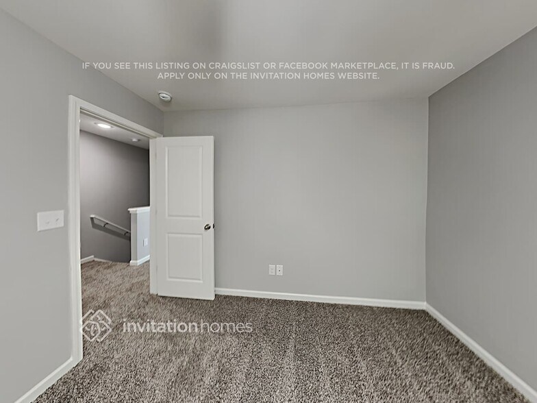 Building Photo - 1041 Bolivia Dr