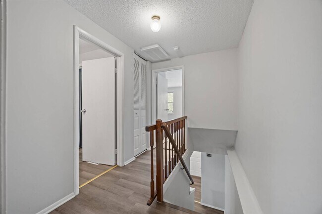 Building Photo - 7716 Sandra Ln