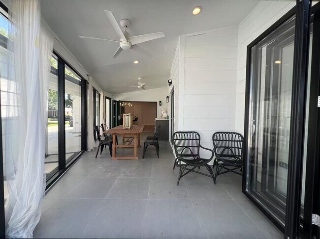 Building Photo - 2906 Pecan Ridge Dr