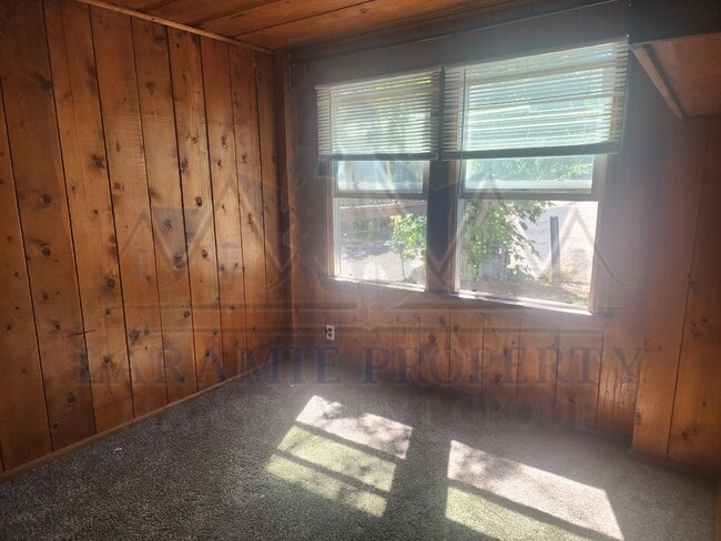 Building Photo - 1 Bedroom 1 Bathroom Apartment