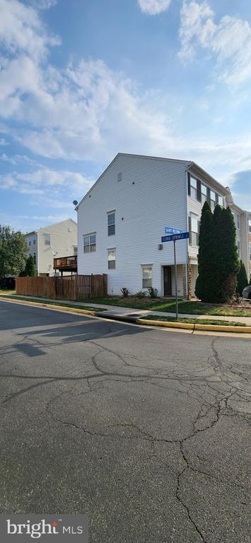 Building Photo - 43660 St Helena Terrace