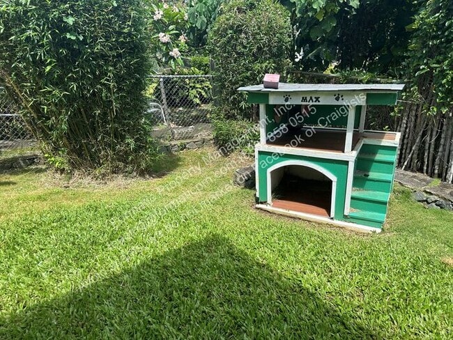 Building Photo - Charming 3-Bedroom Pet-Friendly Home with ...