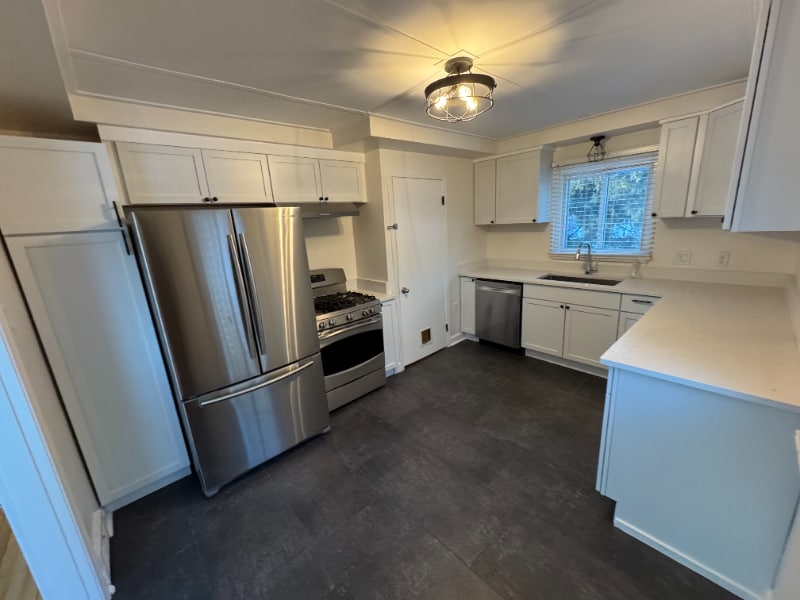 Building Photo - 8701 Brookville Rd