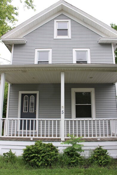 Building Photo - 5 New St E