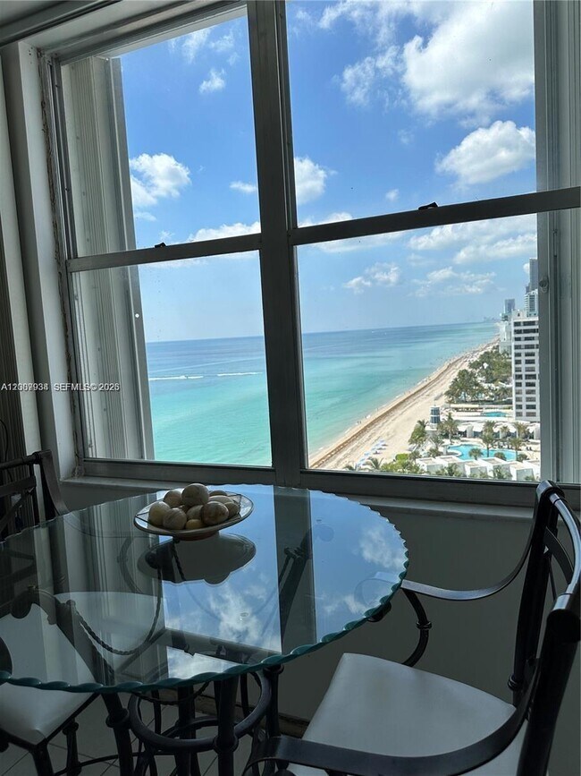 Building Photo - 2751 S Ocean Dr