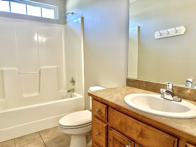 Building Photo - 5756 Emily Ln