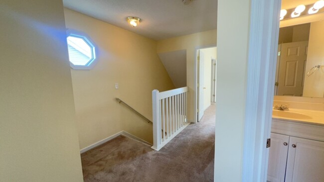 Building Photo - Spacious 3-Bedroom End Unit in Liberty Squ...