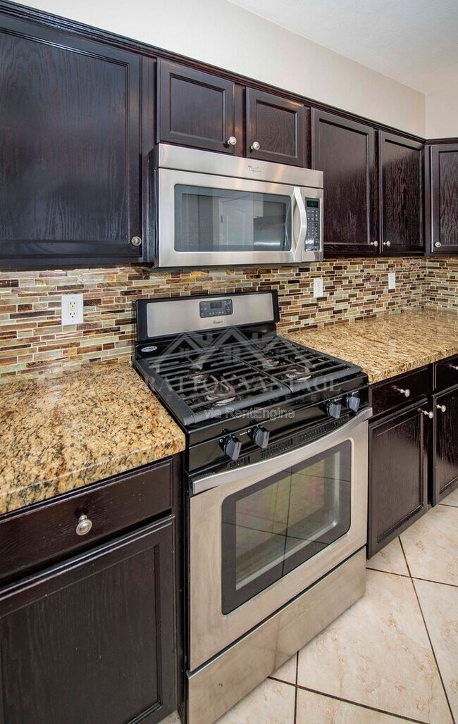 Building Photo - 618 E Payton Cir