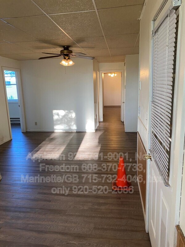 Building Photo - S7559 US-12