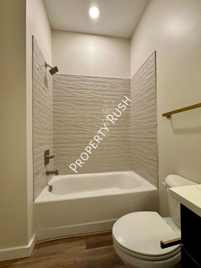 Building Photo - 1857 Zeta Way