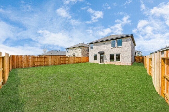 Building Photo - 3012 Sunrise Dr