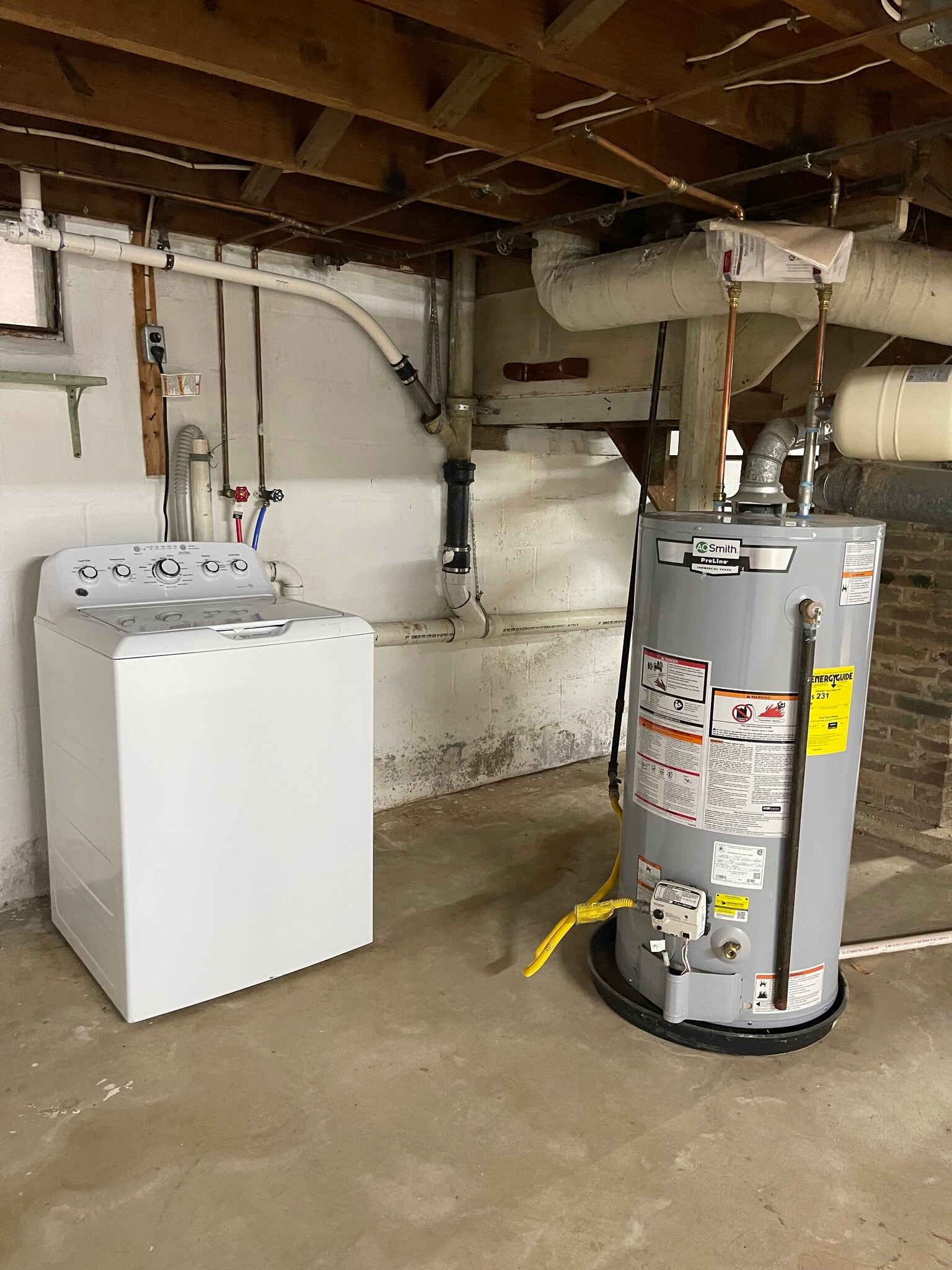 Basement - 325 2nd Ave