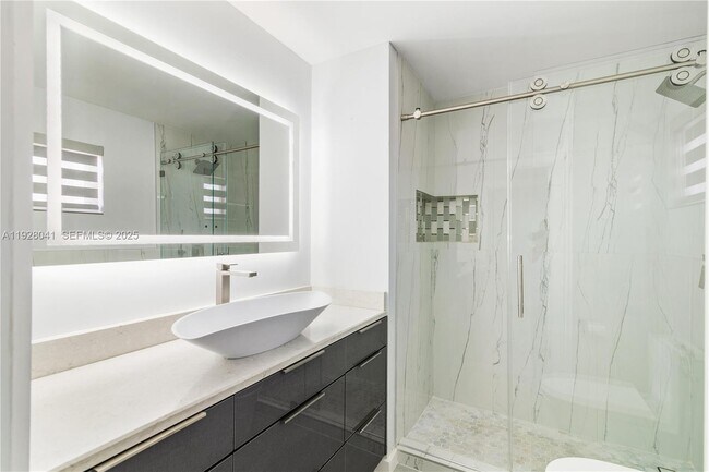 Building Photo - 3375 W 76th St