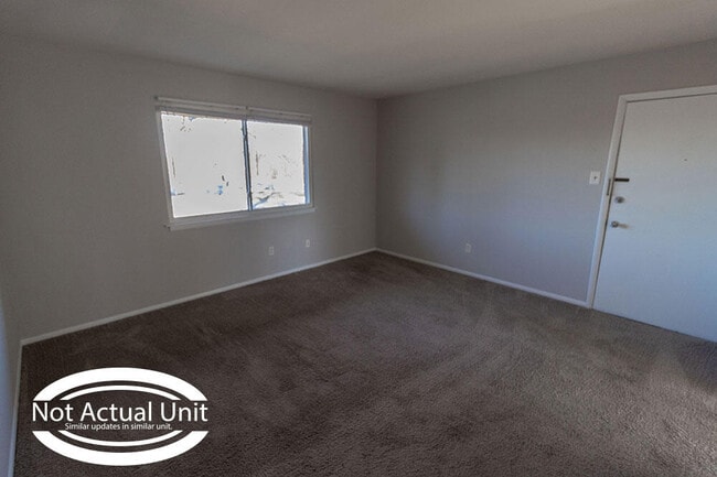 Building Photo - 2904 Leeway Dr