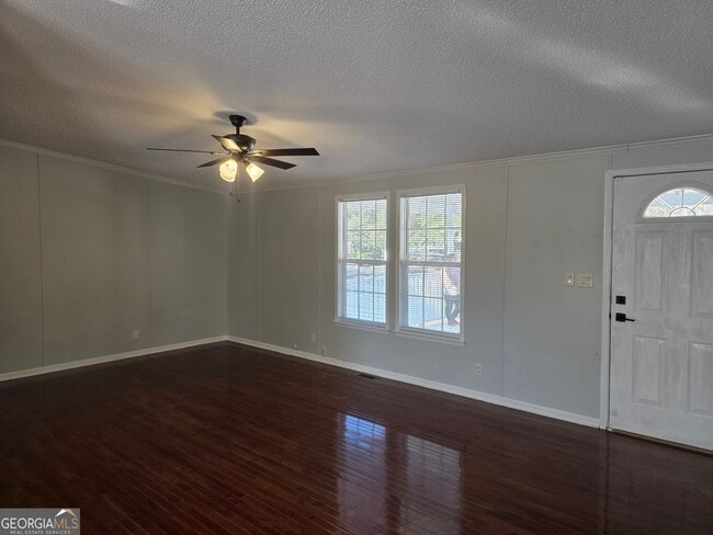 Building Photo - 203 River Oak Dr