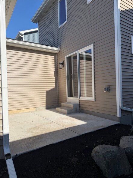 Building Photo - 9240 Gentle Feather Rd