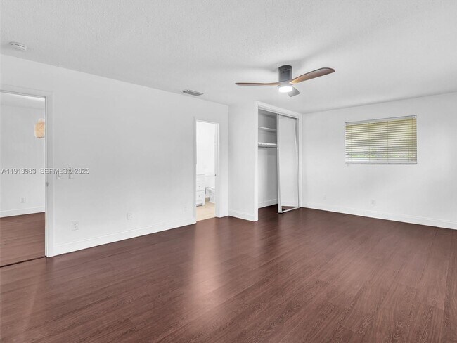 Building Photo - 4500 SW 42nd Terrace