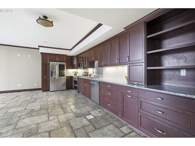 Building Photo - One-of-a-Kind 5BR Home with Floor-to-Ceiling Windows, Wraparound Decks & Breathtaking Treeline Views