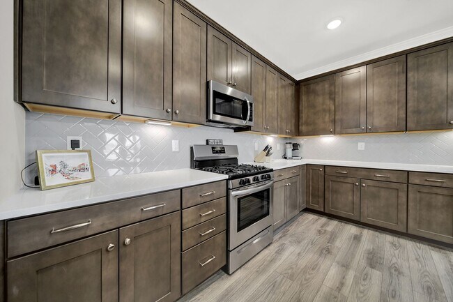 Building Photo - Beautiful 3 bed house in Belmont NC!