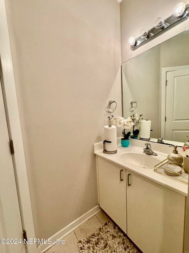 Building Photo - 11368 Estancia Villa Dr