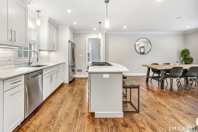 Building Photo - 44 Morehouse Hwy