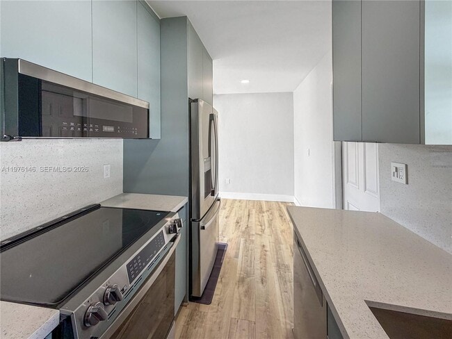 Building Photo - 5245 SW 98th Ct