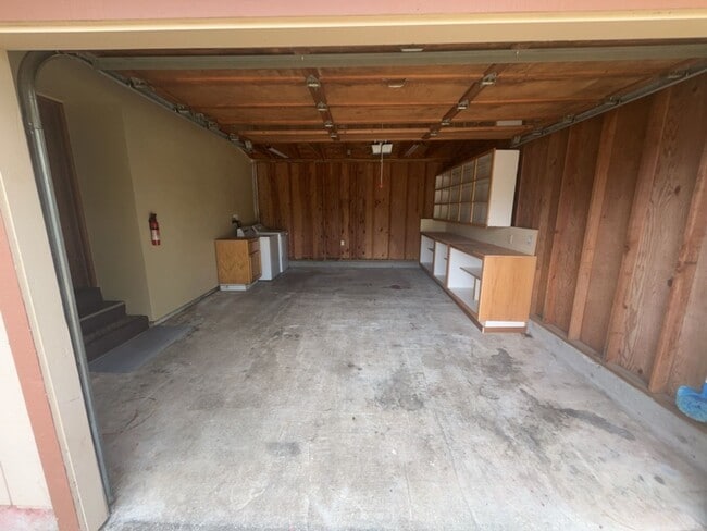 Building Photo - 3-Bedroom home on quiet Myrtle Town street
