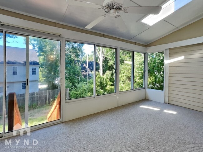 Building Photo - 2745 Sterling Park Dr
