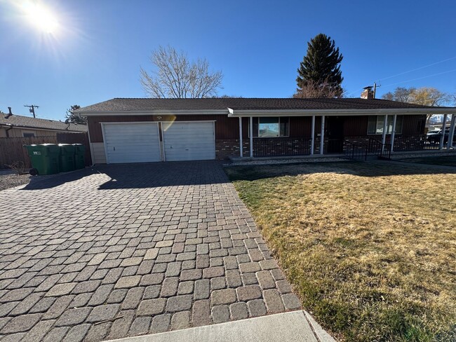 Building Photo - Single Family Home - Carson City, NV
