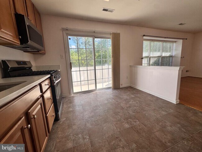 Building Photo - 4205 Buxmont Rd