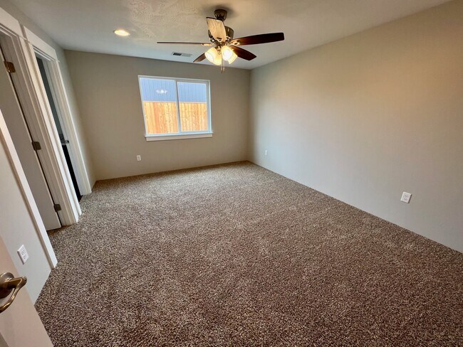 Building Photo - 2827 Orrin Dr