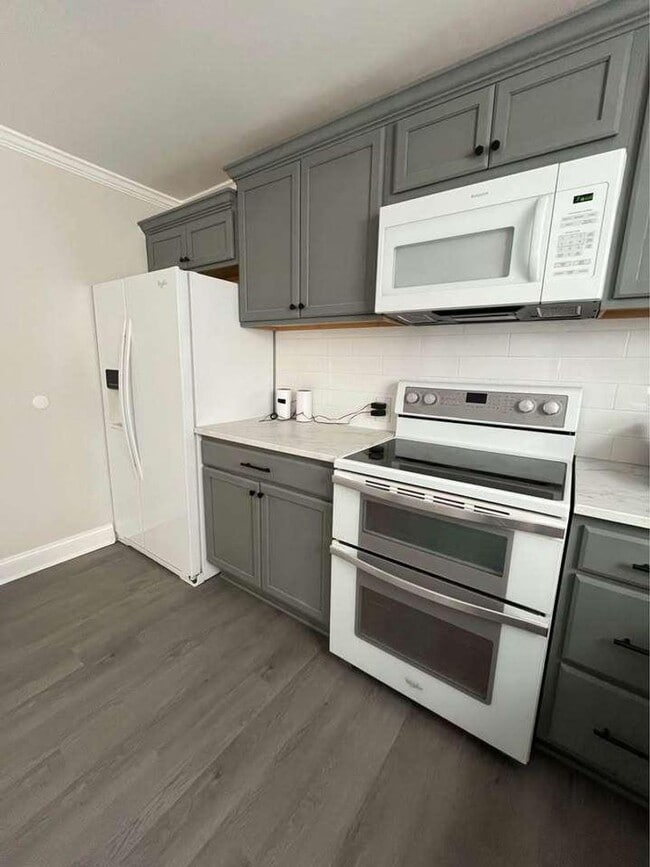 Building Photo - 2143 Shrimp St